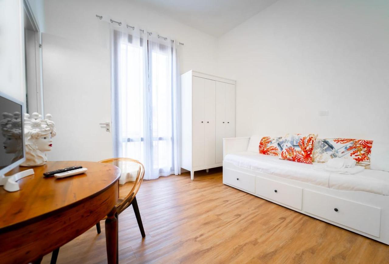Gioia Mia Suites 카스텔라마레델골포 외부 사진