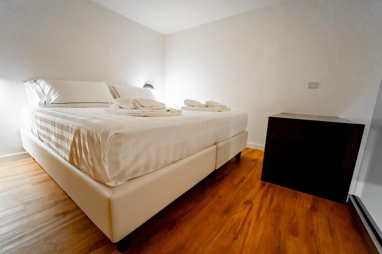 Gioia Mia Suites 카스텔라마레델골포 외부 사진