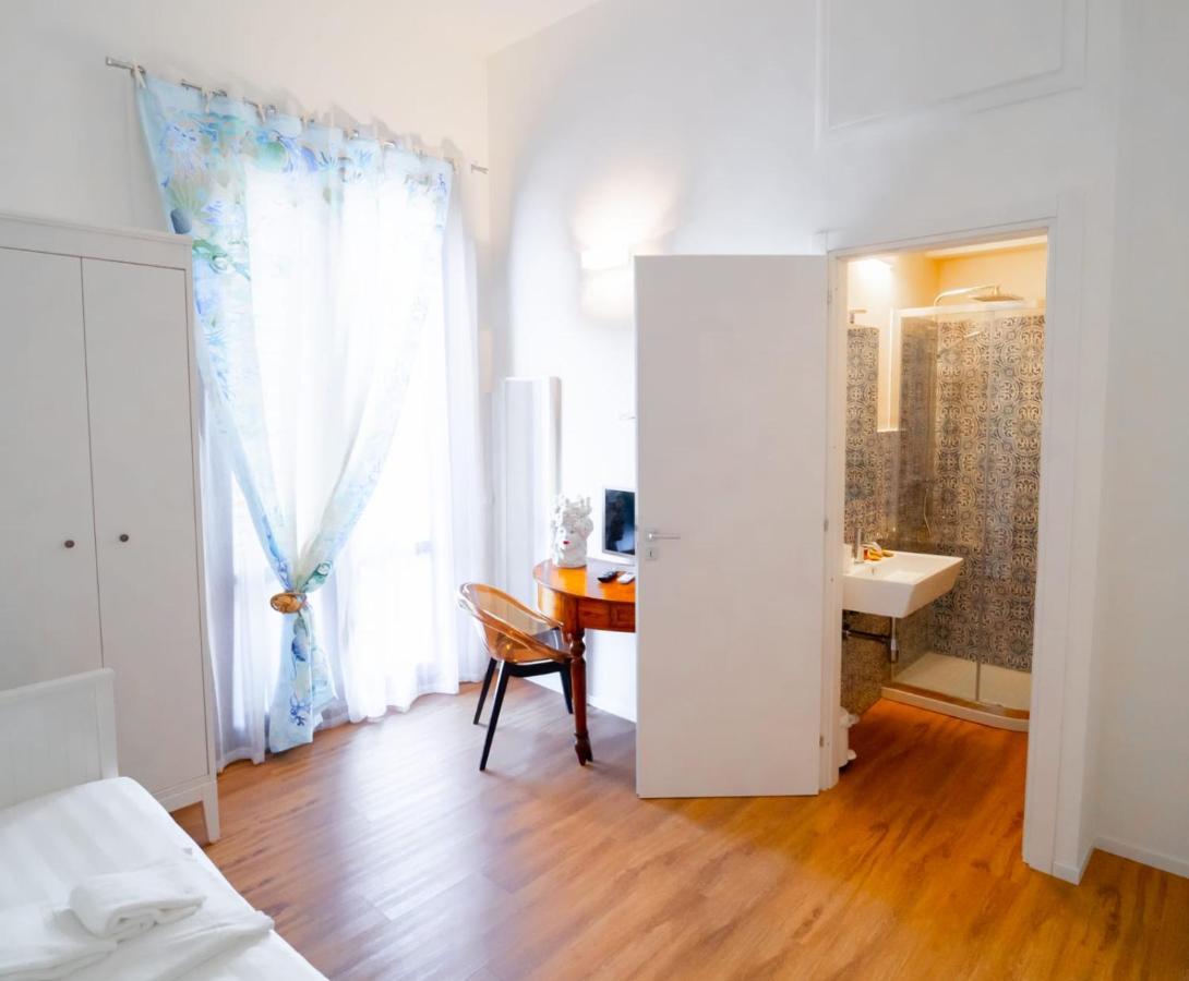 Gioia Mia Suites 카스텔라마레델골포 외부 사진