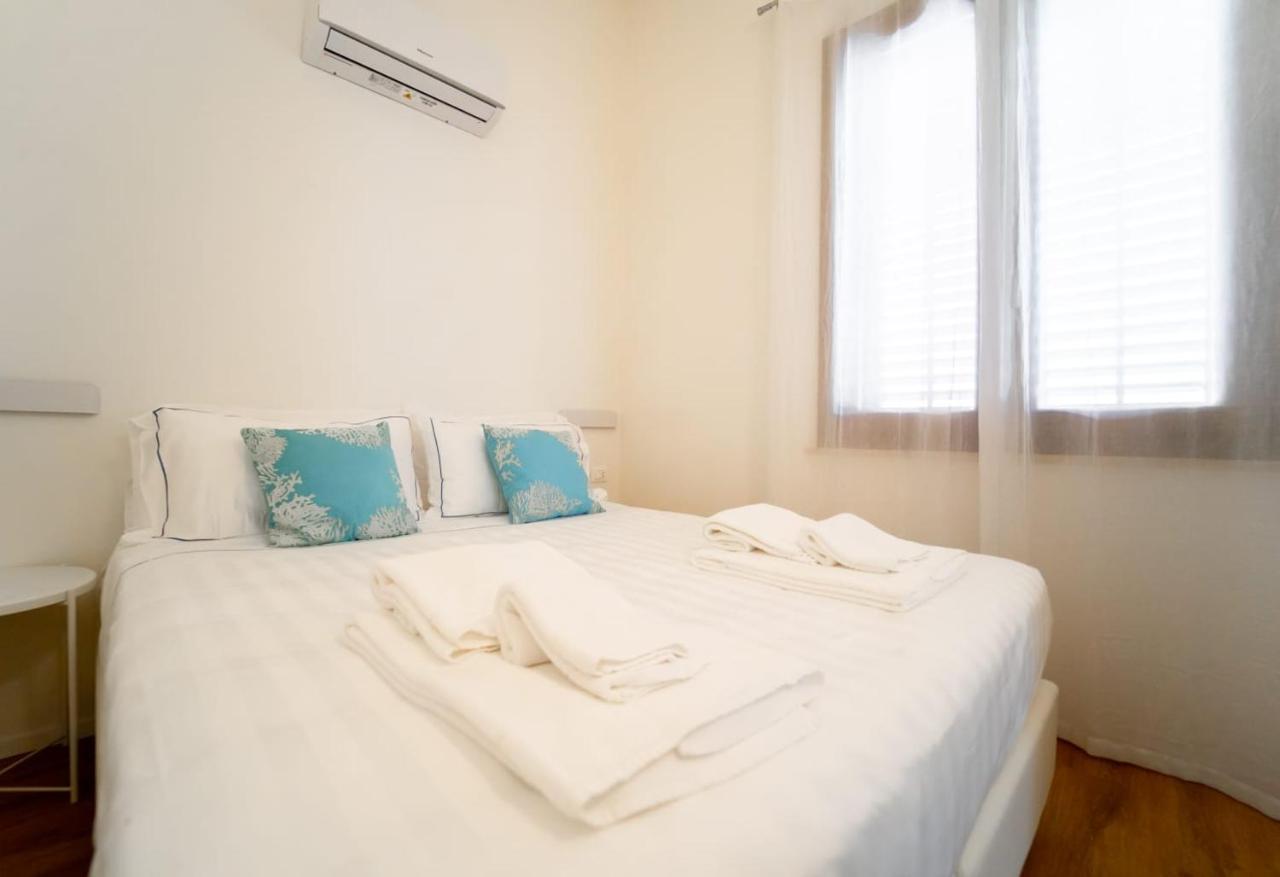 Gioia Mia Suites 카스텔라마레델골포 외부 사진